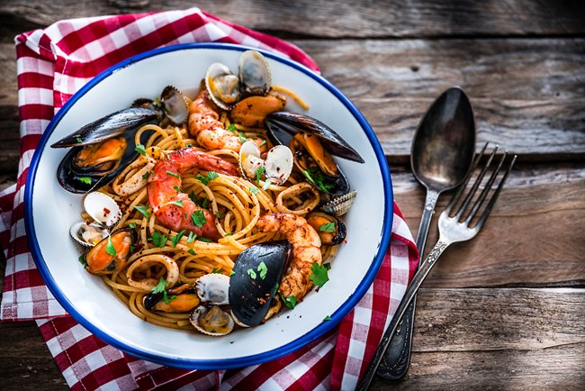 ΜΑΚΑΡΟΝΑΔΑ ΘΑΛΑΣΣΙΝΑ