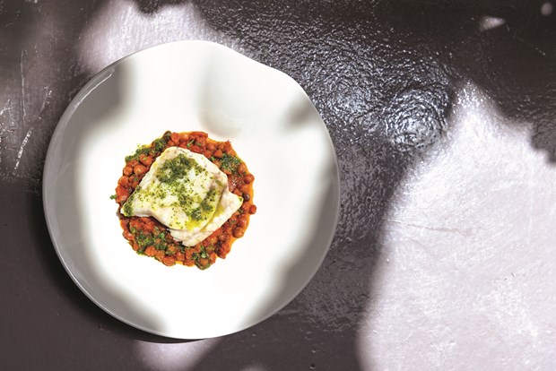 Μπακαλιάρος με ρεβίθια