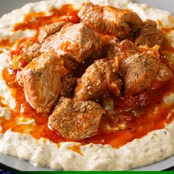 Μοσχάρι με πουρέ μελιτζάνας (xουνκιάρ μπεγεντί )