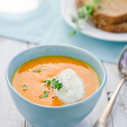 Σούπα βελουτέ κολοκύθας με κάστανα