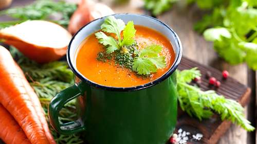 Οι κρύες σούπες του καλοκαιριού