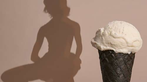Μία σουρεαλιστική ματιά στον κόσμο του παγωτού