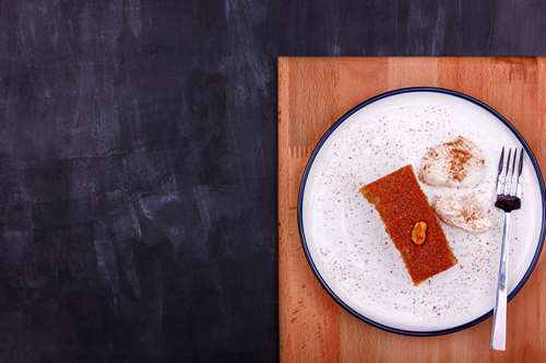 Αφράτο και Σιροπιαστό Γλυκάκι