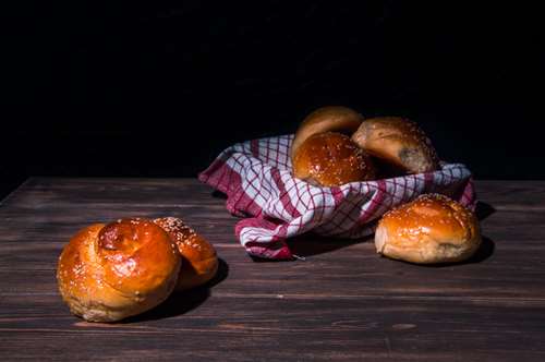 Τσουρεκάκια