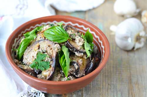 Μελιτζάνες Φούρνου με Καρύδια