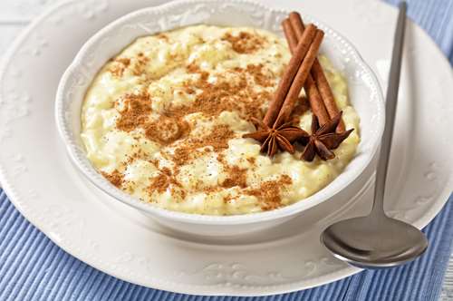 Ρυζόγαλο µε Αποξηραµένα Φρούτα