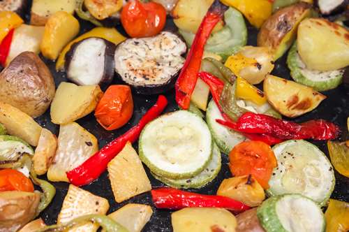 Υπέροχες Πατάτες Φούρνου με Λαχανικά