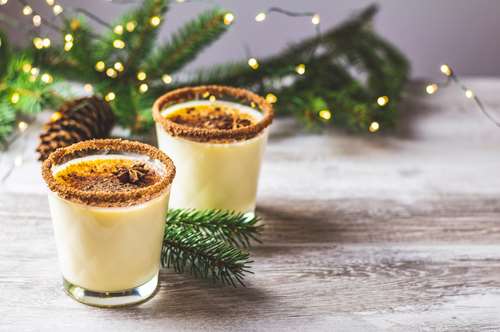 Πώς θα φτιάξεις Whisky Cola με Χριστουγεννιάτικο Τwist