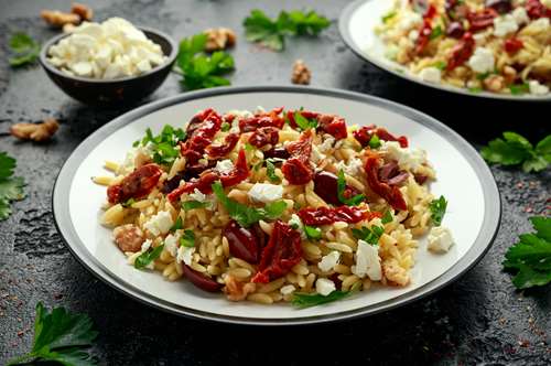 Χωριάτικη Σαλάτα με Κριθαράκι