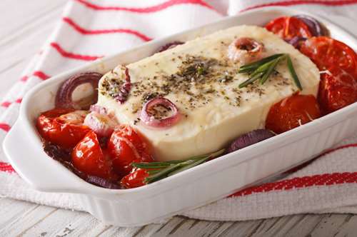 Φέτα Ψητή με Κρεμμυδάκια