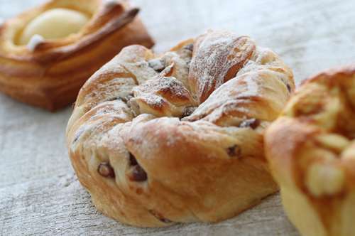 Μικρά Κέικ με Σταφίδες