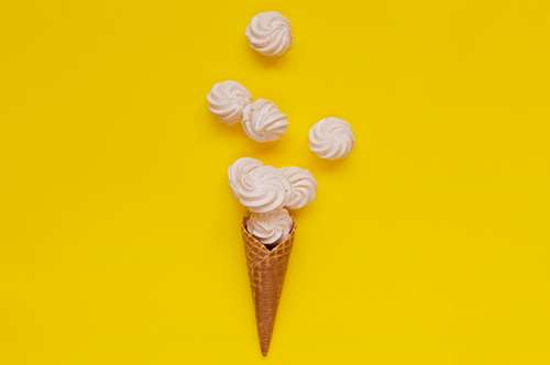 Παγωτό με Μπεζέδες