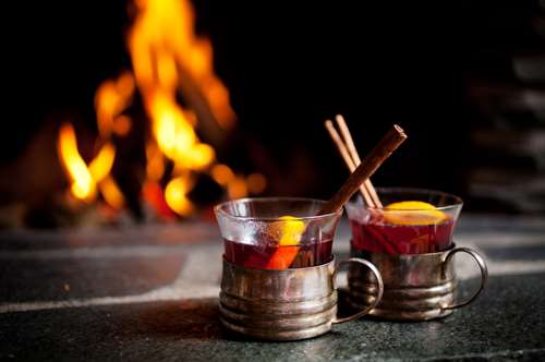 Ζεστό Κρασί με Μπαχαρικά