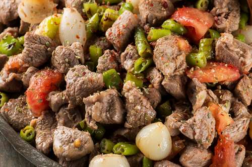 Νόστιμο, Τρυφερό Χοιρινό Κρασάτο με Κρεμμύδι