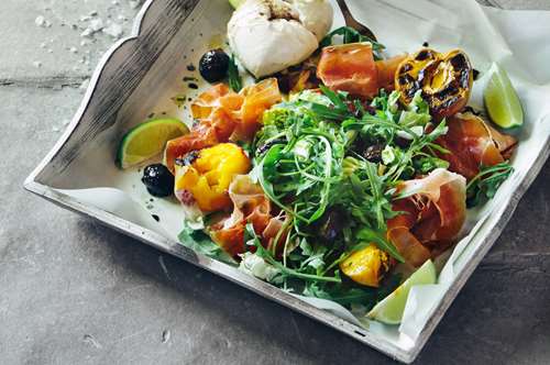 Σαλάτες με ιδιαίτερους συνδυασμούς