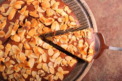 Κέικ Αµυγδάλου Σιροπιαστό