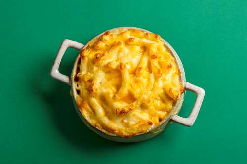 Ζυμαρικά με Κρέμα Τυριού στο Φούρνο