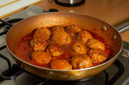 Νηστίσιµα Πατατοσουτζουκάκια