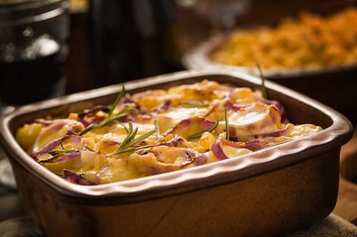 Πατάτες με Κρεμμύδια στο Φούρνο