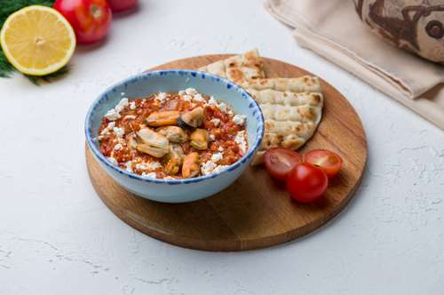 Μύδια Σαγανάκι με Φέτα