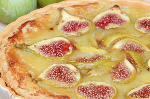 Τάρτα Σφολιάτα με Καραμελωμένα Σύκα