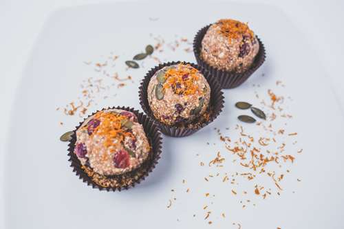 Γλυκά Κεράσµατα Καρότου και Καρύδας