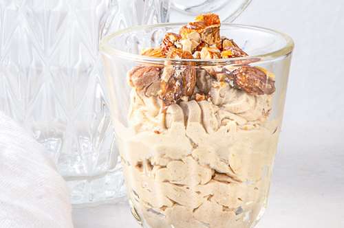 Μoυς Καφέ με Σπιτική Πραλίνα Αμυγδάλου