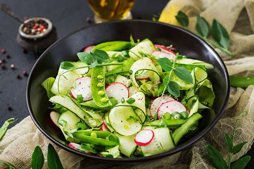 Σαλάτα με Αγγούρι και Φασόλια