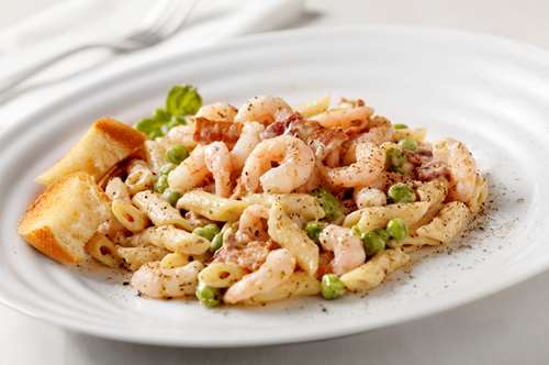 Λευκή Γαριδομακαρονάδα με Σπανάκι