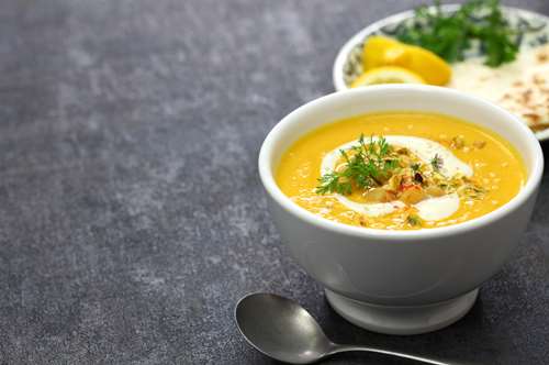 Αρωματική Σούπα Λαχανικών με Ταχίνι