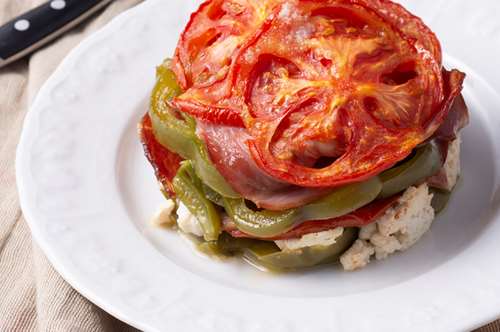 Σουφλέ Ντομάτας με Πιπεριές