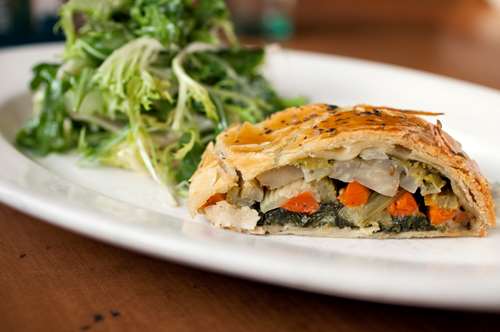 Εύκολη Πίτα με Λαχανικά