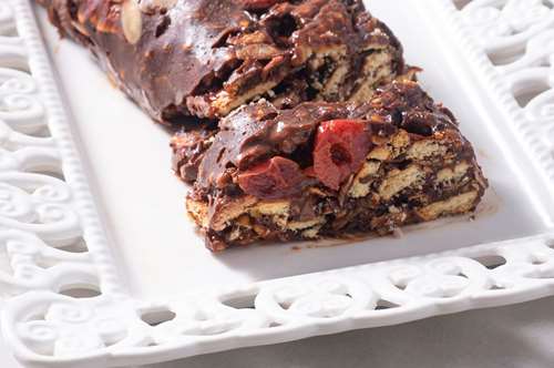 Σοκολατένιος Κορμός με Κεράσια