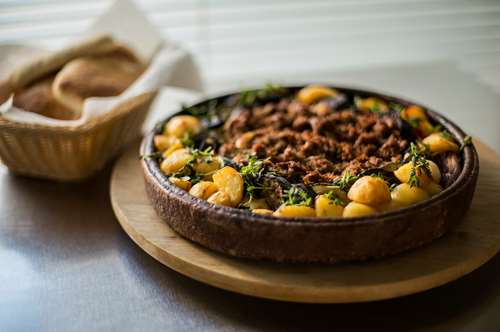 Μοσχαράκι με Μπίρα, Μελιτζάνες και Ρύζι