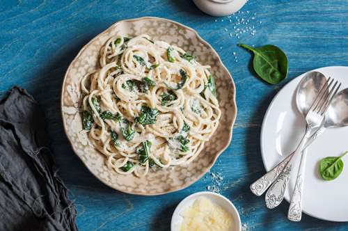 Ζυμαρικά με Σπανάκι και Φέτα