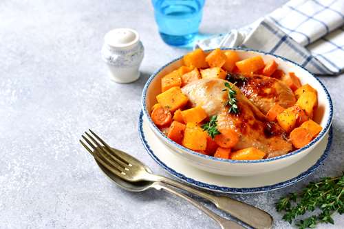 Κοτόπουλο µε Καρότο, Πράσο, Κρεµµύδι