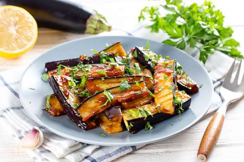 Μελιτζάνες Γιαχνί