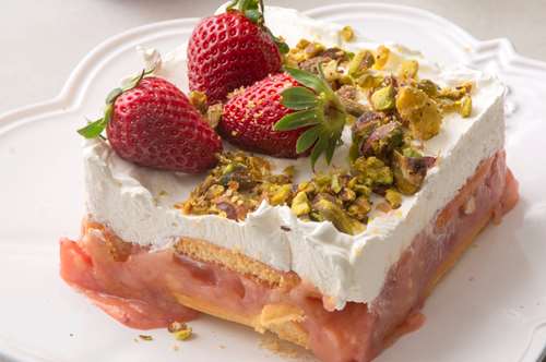 Φράουλες με Κρέμα και Σαβαγιάρ