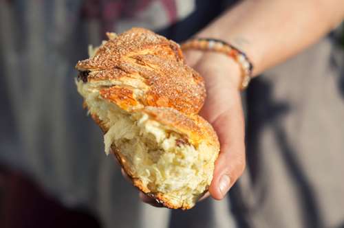 Κοτσίδα με Παρμεζάνα και Κεφαλογραβιέρα