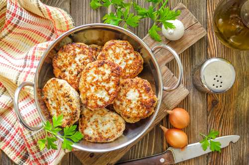 Αφράτα, Νόστιμα Μπιφτέκια Κοτόπουλου