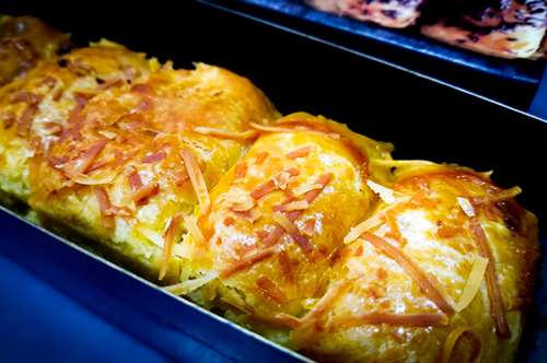 Σφολιάτα με Μυζήθρα και Μπλε Τυρί