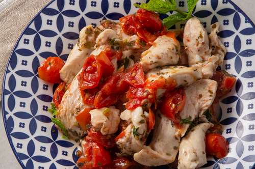 Κοτόπουλο με Σάλτσα Δυόσμου