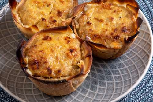 Τα Aνοιχτά Tραχανοπιτάκια