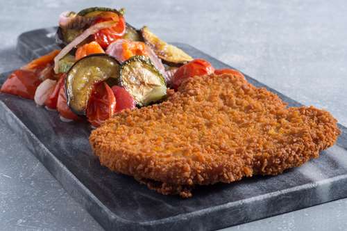 Σνίτσελ από Φιλέτο Κοτόπουλου με Ανάμεικτα Ψητά Λαχανικά
