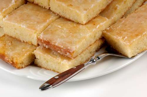 Μαμαλίγκα με Κολοκυθάκια