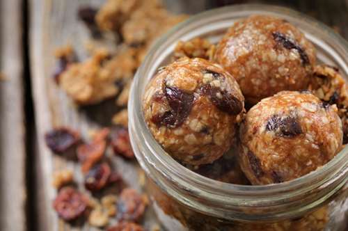 Απολαμβάνοντας χουρμάδες