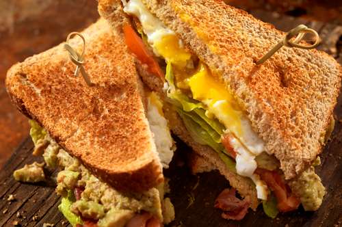 Σάντουιτς BLT με Αυγό