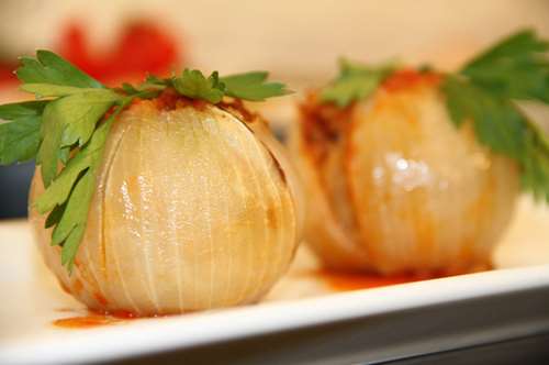 Κρεμμύδια Γεμιστά με Μανιτάρια