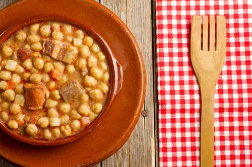 Ρεβίθια στο Φούρνο με Πανσέτα