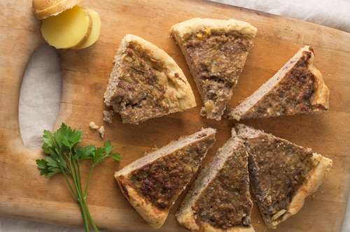 Ανοιχτή Πίτα με Πατάτες και Κιμά